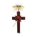 Cruz del Apostolado Artesanal de Artepoztli, elaborada a mano con materiales de alta calidad, símbolo de fe y devoción. Con detalles finos y un acabado único, perfecta para decorar el hogar o regalar en ocasiones especiales. Hecha a mano por artesanos locales, cada cruz refleja la tradición y el arte de nuestra cultura.